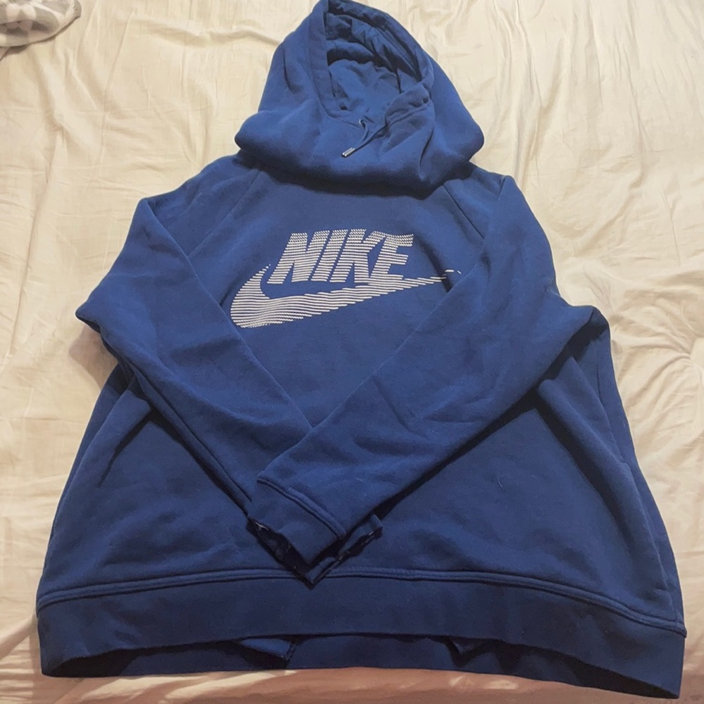 Nike sweat shirt!!